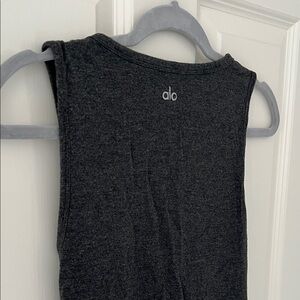 Alo Women's Dark Gray Sleeveless Crop Tank